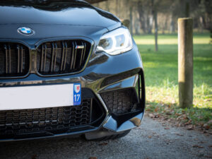 Grille avant avec inserts noirs – BMW – M2 Compétition – 2019 – Noir Saphirschwarz – 410 ch – 6 Cylindres en Ligne – 16 847 km – Transmission : Sequentielle – Origine France – Privaty Cars – Expert des modèles BMW en Nouvelle-Aquitaine