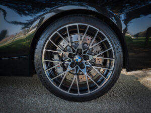 Jantes – BMW – M2 Compétition – 2019 – Noir Saphirschwarz – 410 ch – 6 Cylindres en Ligne – 16 847 km – Transmission : Sequentielle – Origine France – Privaty Cars – Achat et vente de véhicules BMW d’occasion près de Niort