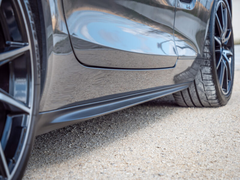 Bas de caisse avec jante noire – AMG – AMG GTS – 2015 – Gris Sélénite – 510 ch – V8 Bi-Turbo – 69 000 km – Transmission : Sequentielle – Origine Allemagne – Privaty Cars – Vente de voitures de prestige d’occasion à 2 heures de Paris en TGV