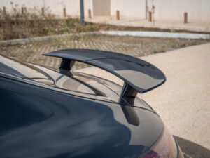 Aileron arrière en carbone – AMG – AMG GTS – 2015 – Gris Sélénite – 510 ch – V8 Bi-Turbo – 69 000 km – Transmission : Sequentielle – Origine Allemagne – Privaty Cars – Expert des voitures de prestige d’occasion à 2 heures de Paris en TGV