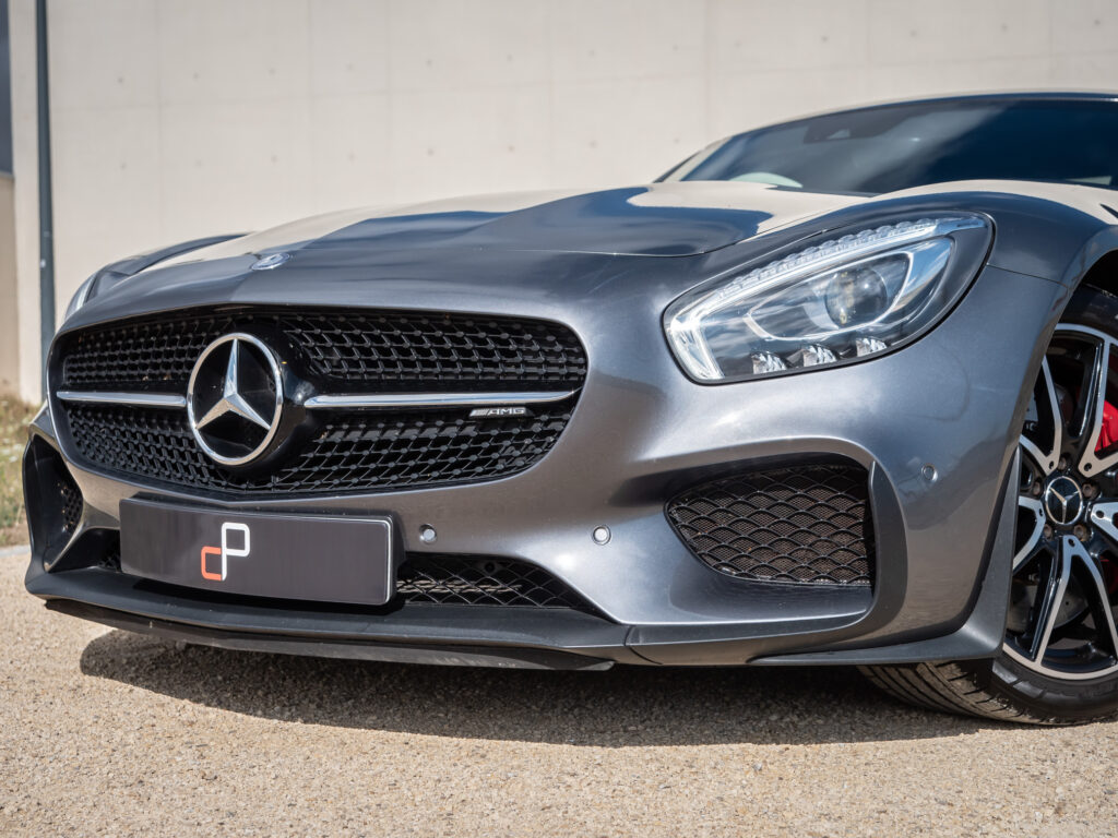 Grille avant avec logo étoile – AMG – AMG GTS – 2015 – Gris Sélénite – 510 ch – V8 Bi-Turbo – 69 000 km – Transmission : Sequentielle – Origine Allemagne – Privaty Cars – Vente de supercars d’occasion proche de Nantes