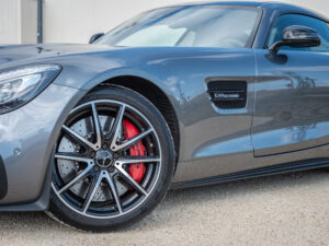 Jante alliage avec étriers rouges – AMG – AMG GTS – 2015 – Gris Sélénite – 510 ch – V8 Bi-Turbo – 69 000 km – Transmission : Sequentielle – Origine Allemagne – Privaty Cars – Commerce de voitures de sport luxe et premium proche de Nantes