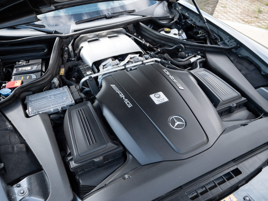 Moteur – AMG – AMG GTS – 2015 – Gris Sélénite – 510 ch – V8 Bi-Turbo – 69 000 km – Transmission : Sequentielle – Origine Allemagne – Privaty Cars – Rachat de Porsche et Ferrari d’occasion près de Poitiers