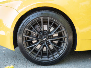 Jantes – ALPINE – A110 Color Edition – 2021 – Jaune Tournesol – 16 900 km – 292 ch – 4 cylindres Turbo – Transmission : Sequentielle – Origine Allemagne – Privaty Cars – Spécialiste ALPINE d’occasion près de Niort