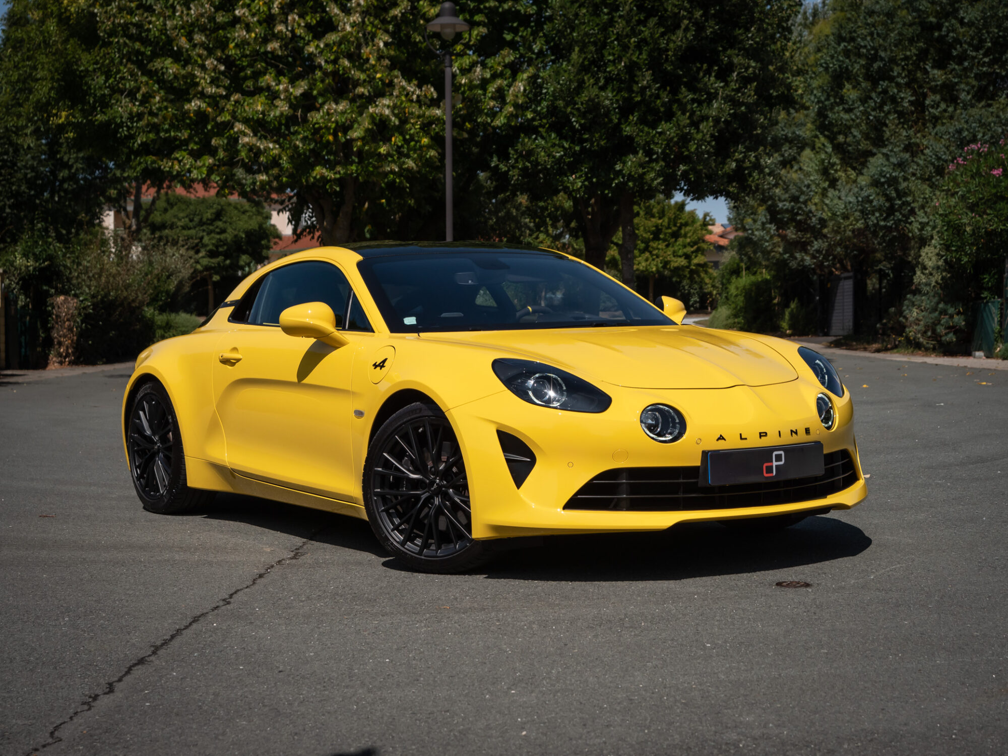 À vendre – ALPINE – A110 Color Edition – 2021 – Jaune Tournesol – 16 900 km – 292 ch – 4 cylindres Turbo – Transmission : Sequentielle – Vue principale – Origine Allemagne – Privaty Cars – Conciergerie automobile pour véhicules de sport à La Rochelle