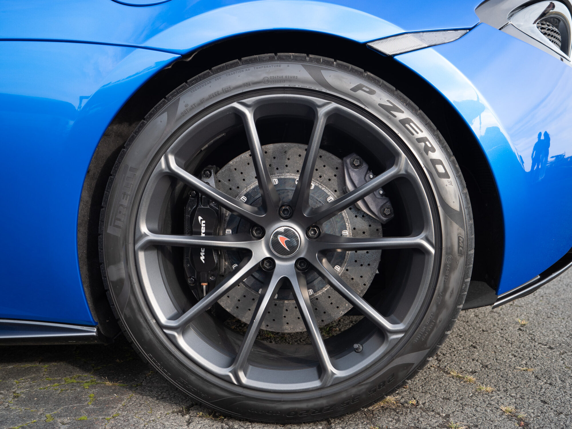 Jantes – MCLAREN – 570S Spider – 2019 – Vega Blue – 570 ch – V8 Bi-Turbo – 18 900 km – Transmission : Sequentielle – Origine Allemagne – Privaty Cars – Vente de supercars d’occasion près de Niort