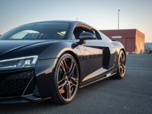 Jante alliage avec design sportif – AUDI – R8 Performance – 2020 – Noir Mythic – 620 ch – V10 – 32 900 km – Transmission : Sequentielle – Origine Italie – Privaty Cars – Spécialiste indépendant Porsche, Ferrari et McLaren en Charente-Maritime
