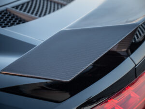 Aileron en fibre de carbone – AUDI – R8 Performance – 2020 – Noir Mythic – 620 ch – V10 – 32 900 km – Transmission : Sequentielle – Origine Italie – Privaty Cars – Courtage automobile pour véhicules exclusifs entre Bordeaux et Nantes
