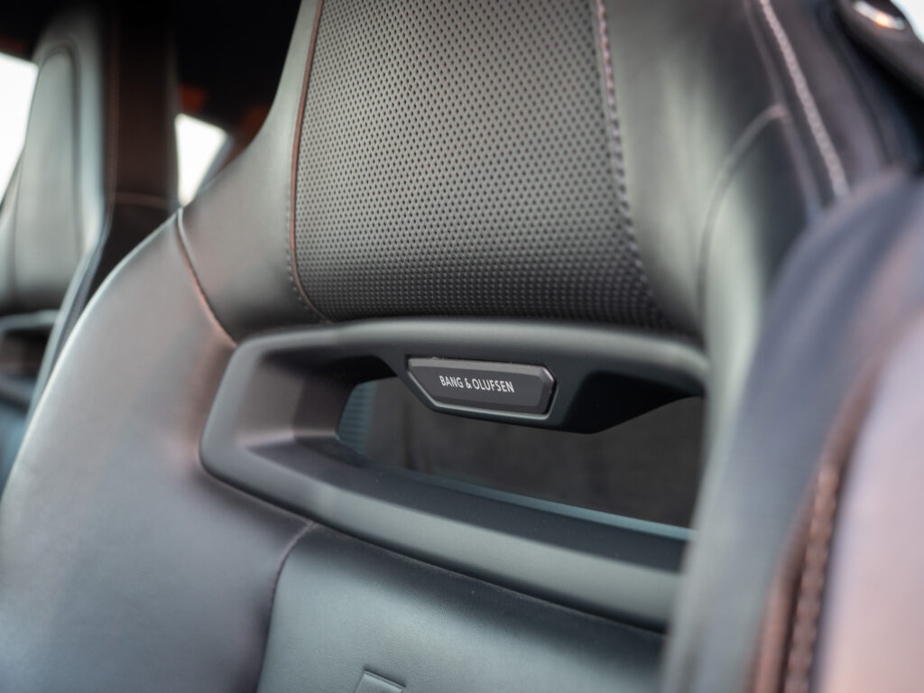 Sièges baquets en cuir – AUDI – R8 Performance – 2020 – Noir Mythic – 620 ch – V10 – 32 900 km – Transmission : Sequentielle – Origine Italie – Privaty Cars – Achat et vente de voitures de sport d’occasion entre Bordeaux et Nantes