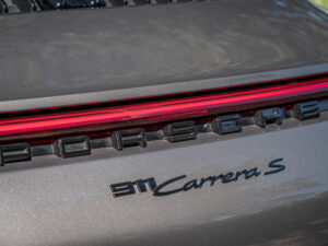 Carrosserie – PORSCHE – 911 992 S – 2019 – PTS Agate Grey Metallic – 450 ch – Flat 6 Bi-Turbo – 39 900 km – Transmission : Sequentielle – Origine France – Privaty Cars – Expert des modèles PORSCHE en Charente-Maritime