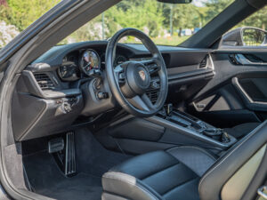 Tableau de bord – PORSCHE – 911 992 S – 2019 – PTS Agate Grey Metallic – 450 ch – Flat 6 Bi-Turbo – 39 900 km – Transmission : Sequentielle – Origine France – Privaty Cars – Vente de supercars d’occasion proche de Nantes