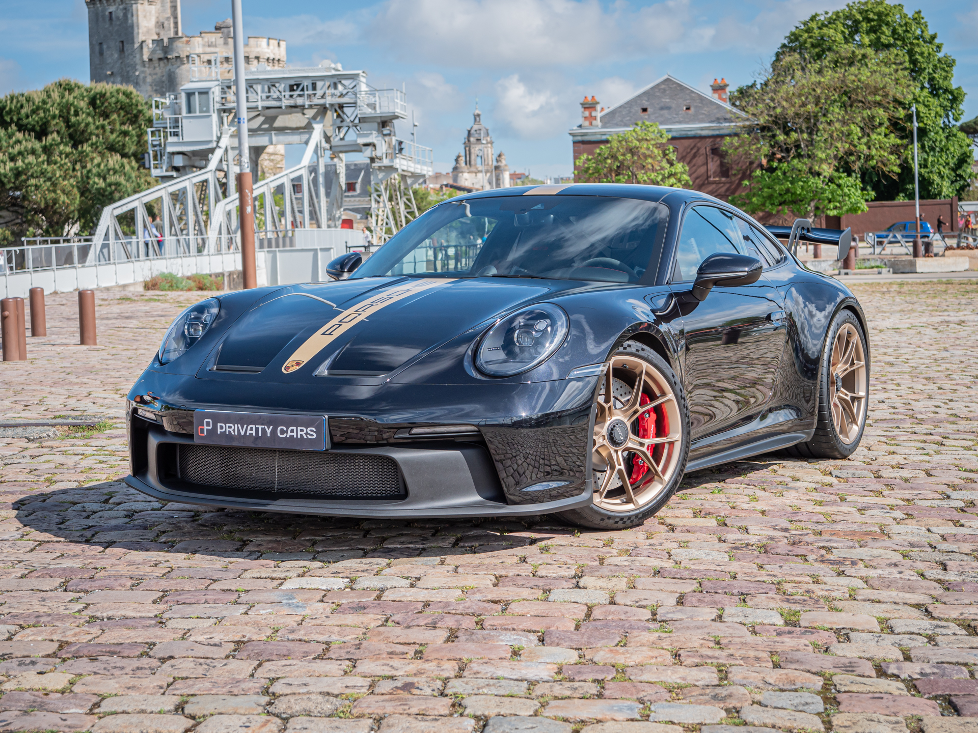 À vendre – PORSCHE – 911 992 GT3 – 2021 – Noir Intense métallisé – 15 900 km – 510 ch – Flat 6 Atmo – Transmission : Sequentielle – Vue principale – Origine France – Privaty Cars – Recherche personnalisée de voitures de sport d’occasion en Nouvelle-Aquitaine