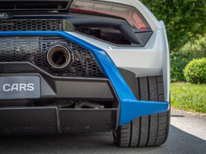 Détails carbone – LAMBORGHINI – HURACAN STO – 2021 – Bianco Asopo – 640 ch – V10 Atmo – 13 900 km – Transmission : Sequentielle – Origine Italie – Privaty Cars – Mandat de vente pour automobiles de luxe en Charente-Maritime