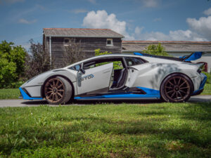 Extérieur – LAMBORGHINI – HURACAN STO – 2021 – Bianco Asopo – 640 ch – V10 Atmo – 13 900 km – Transmission : Sequentielle – Origine Italie – Privaty Cars – Rachat express de supercars et hypercars en Nouvelle-Aquitaine
