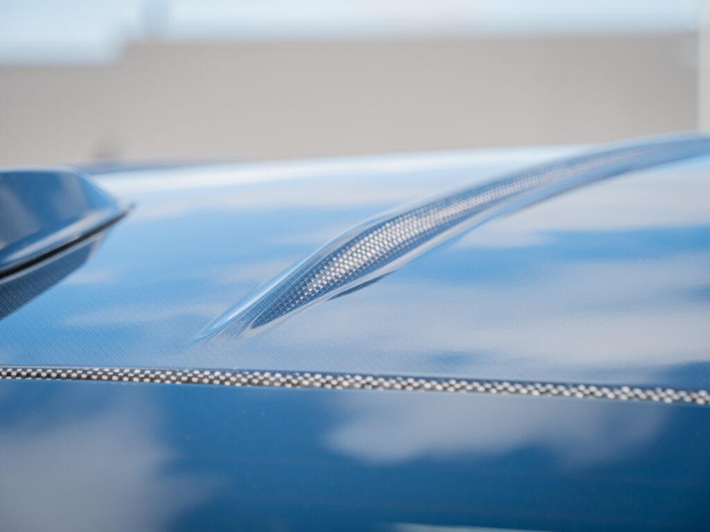 Aileron en carbone – BMW – BMW M3 CS – 2023 – Signal Green – 550 ch – 6 cyl Bi-Turbo – 2 500 km – Transmission : Sequentielle – Origine France – Privaty Cars – Spécialiste indépendant Porsche, Ferrari et McLaren près de Niort