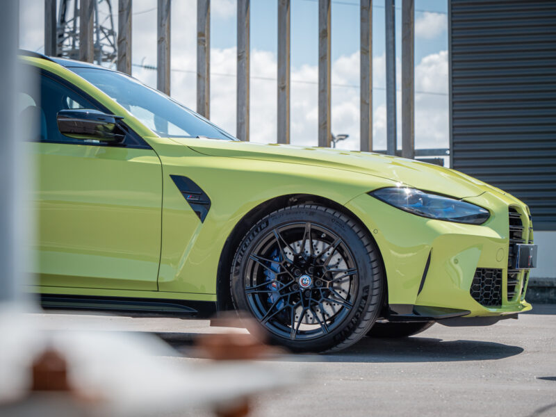 Jante alliage noir avec pneus sportifs – BMW – BMW M3 TOURING – 2022 – Sao Paulo – 510 ch – 6 cyl Bi-Turbo – 9 500 km – Transmission : Sequentielle – Origine Allemagne – Privaty Cars – Rachat immédiat de véhicules de prestige en Nouvelle-Aquitaine