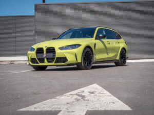 Vue avant avec calandre distinctive – BMW – BMW M3 TOURING – 2022 – Sao Paulo – 510 ch – 6 cyl Bi-Turbo – 9 500 km – Transmission : Sequentielle – Origine Allemagne – Privaty Cars – Rachat de Porsche et Ferrari d’occasion entre Bordeaux et Nantes