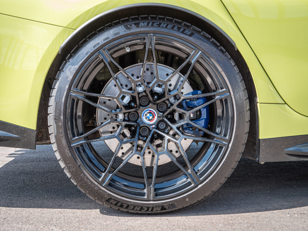 Jantes – BMW – BMW M3 TOURING – 2022 – Sao Paulo – 510 ch – 6 cyl Bi-Turbo – 9 500 km – Transmission : Sequentielle – Origine Allemagne – Privaty Cars – Rachat cash de voitures BMW dans l’Ouest de la France