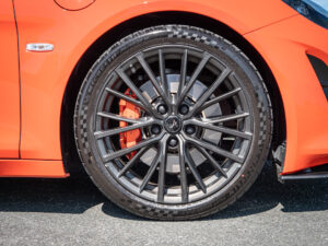 Jantes – ALPINE – ALPINE A110S – 2023 – Atelier Orange Sanguine – 300 ch – 4 cylindres Turbo – 6 490 km – Transmission : Sequentielle – Origine France – Privaty Cars – Intermédiaire de confiance vente voiture sport près de Poitiers