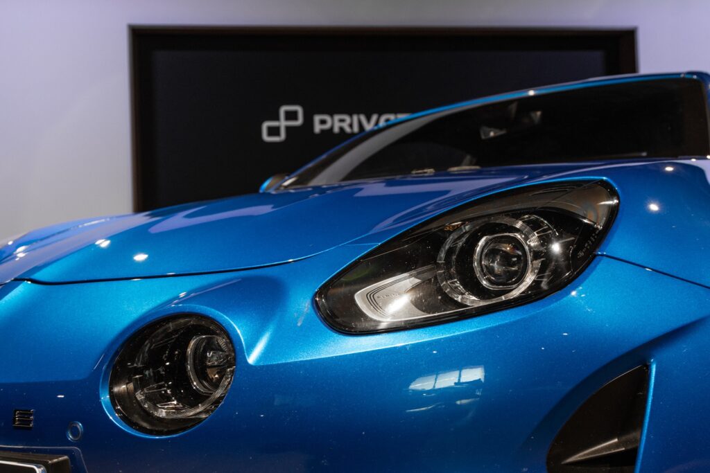 Phares avant avec éclairage LED – ALPINE – A110S PURE – 2019 – Bleu Alpine – 47 900 km – 252 ch – 4 cylindres turbo – Transmission : Sequentielle – Origine France – Privaty Cars – Dépôt-vente sécurisé de véhicules de prestige proche de Bordeaux