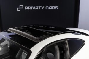 Toit ouvrant panoramique – PORSCHE – 911 992 CARRERA 4S – 2019 – Blanc Nacré – 18 900 km – 450 ch – Flat 6 Atmo – Transmission : Sequentielle – Origine France – Privaty Cars – Achat et vente de voitures de luxe d’occasion proche de Nantes