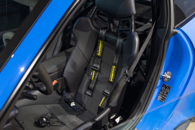 Sièges baquets avec harnais de sécurité – PORSCHE – 911 992 GT3 – 2021 – Bleu Requin – 14 900 km – 510 ch – Flat 6 Atmo – Transmission : Sequentielle – Origine France – Privaty Cars – Rachat express de supercars et hypercars près de Niort