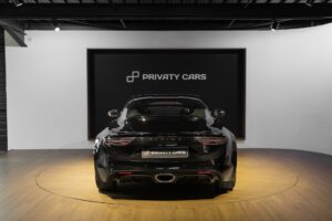 Vue arrière avec double sortie d'échappement – ALPINE – A110 Légende – 2019 – Noir Profond – 22 900 km – 252 ch – 4 cyclindres turbo – Transmission : Sequentielle – Origine France – Privaty Cars – Vente de véhicules d’investissement et de collection en Nouvelle-Aquitaine