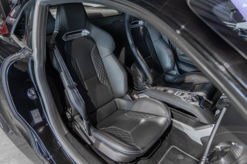 Sièges baquets en cuir – ALPINE – A110 Légende – 2019 – Noir Profond – 22 900 km – 252 ch – 4 cyclindres turbo – Transmission : Sequentielle – Origine France – Privaty Cars – Dépôt-vente de véhicules ALPINE dans l’Ouest de la France