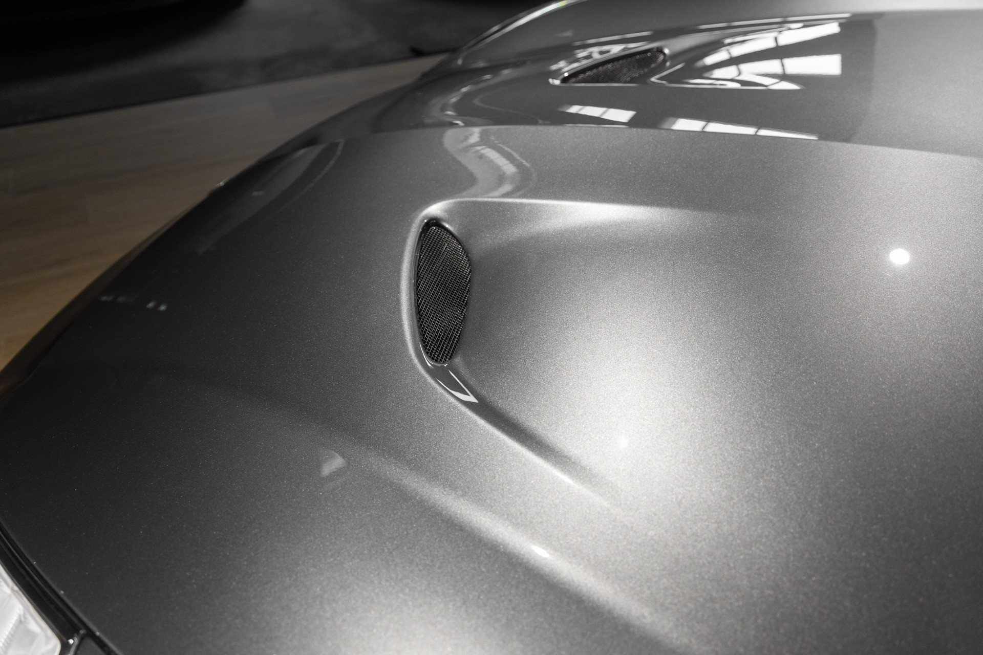 Carrosserie – FERRARI – California T – 2015 – Grigio Silverstone – 11 900 km – 560 ch – V8 bi-turbo – Transmission : Sequentielle – Origine France – Privaty Cars – Rachat cash de voitures de sport d’occasion en Charente-Maritime