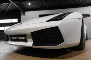 Carrosserie – LAMBORGHINI – Gallardo SuperLeggera – 2010 – Bianco Monocerus – 77 900 km – 530 ch – V10 atmo – Transmission : Sequentielle – Origine Allemagne – Privaty Cars – Estimation et rachat de véhicules haut de gamme en Charente-Maritime