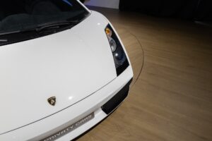 Carrosserie – LAMBORGHINI – Gallardo SuperLeggera – 2010 – Bianco Monocerus – 77 900 km – 530 ch – V10 atmo – Transmission : Sequentielle – Origine Allemagne – Privaty Cars – Chasseur de voitures de sport sur mesure proche de Nantes