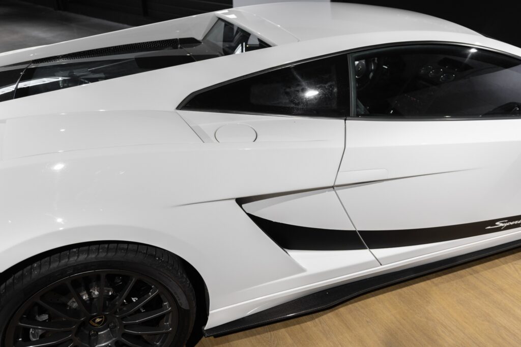 Carrosserie – LAMBORGHINI – Gallardo SuperLeggera – 2010 – Bianco Monocerus – 77 900 km – 530 ch – V10 atmo – Transmission : Sequentielle – Origine Allemagne – Privaty Cars – Rachat express de supercars et hypercars en Nouvelle-Aquitaine