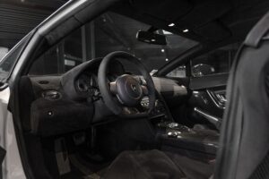Tableau de bord – LAMBORGHINI – Gallardo SuperLeggera – 2010 – Bianco Monocerus – 77 900 km – 530 ch – V10 atmo – Transmission : Sequentielle – Origine Allemagne – Privaty Cars – Rachat immédiat de véhicules de prestige près de Poitiers