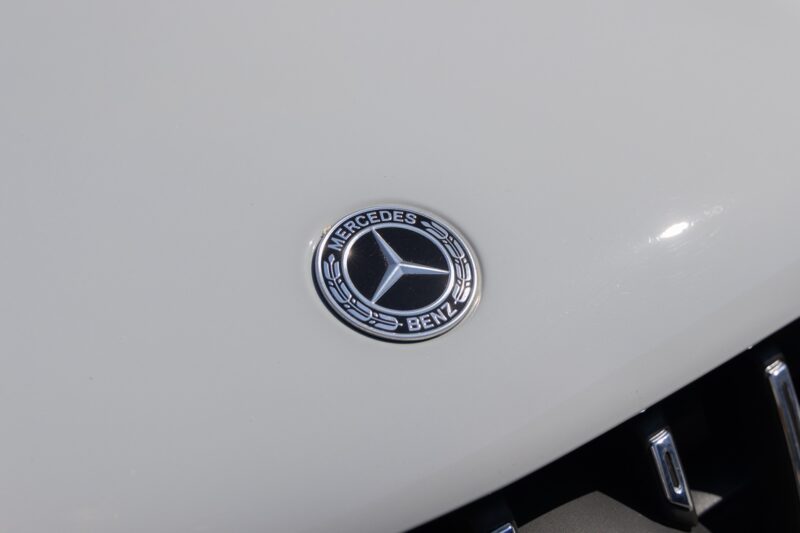 Écusson avec étoile à trois branches – AMG – GLE AMG – 2019 – Noir Profond – 22 900 km – 252 ch – 4 cyclindres turbo – Transmission : Automatique – Origine France – Privaty Cars – Rachat immédiat de véhicules de prestige en Charente-Maritime
