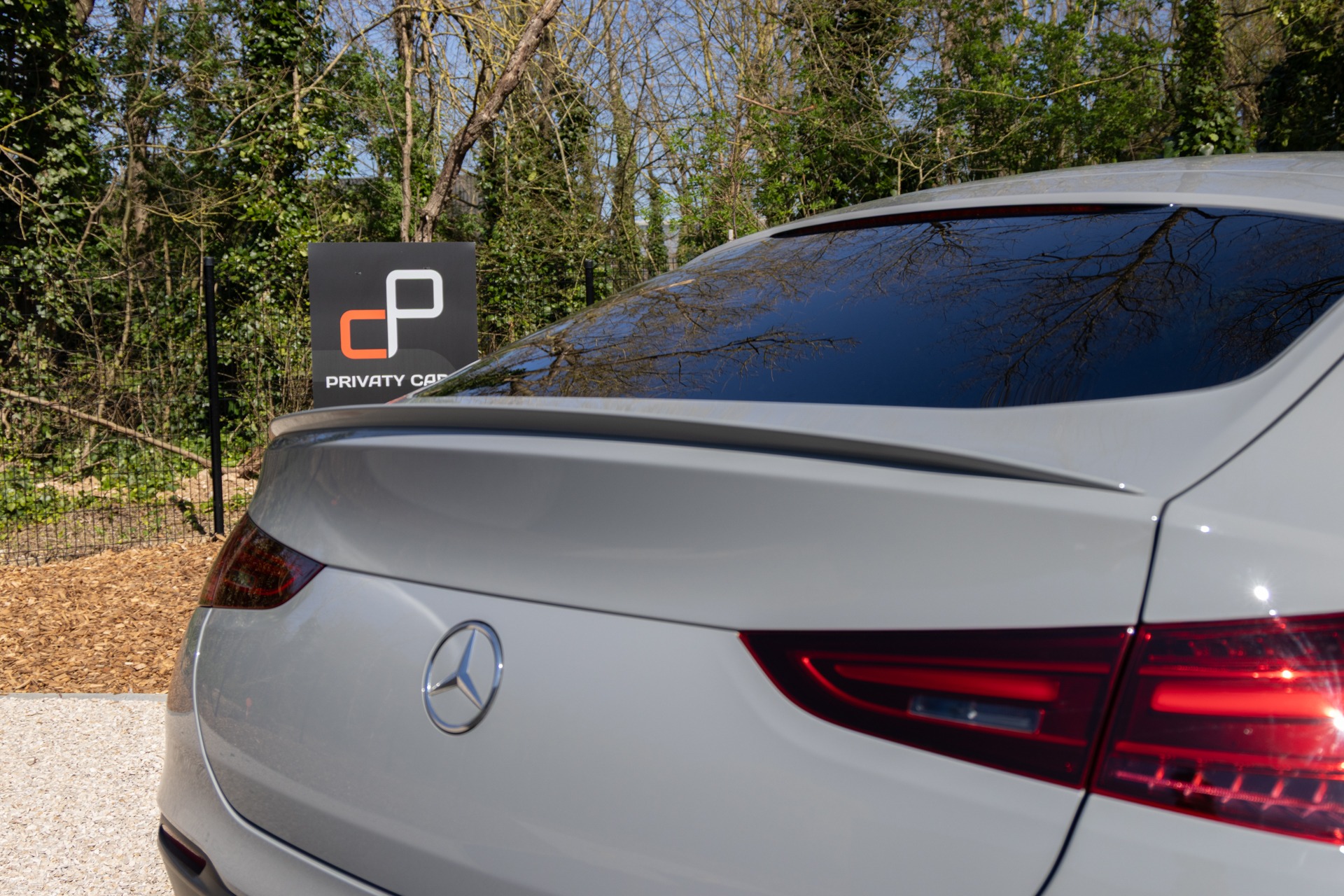 Carrosserie – AMG – GLE AMG – 2019 – Noir Profond – 22 900 km – 252 ch – 4 cyclindres turbo – Transmission : Automatique – Origine France – Privaty Cars – Spécialiste des voitures de sport d’occasion en Charente-Maritime