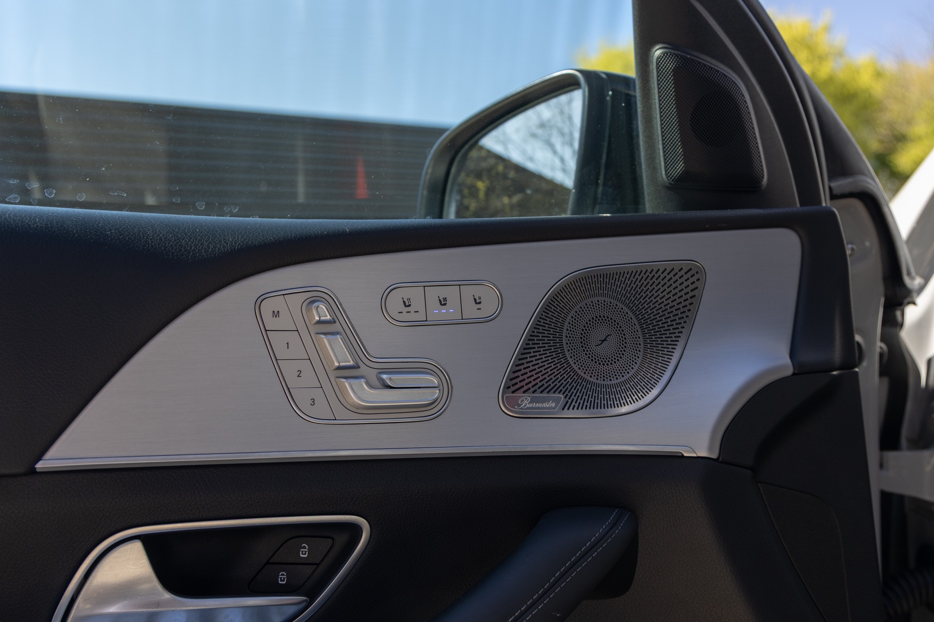 Panneau de porte avec commandes électriques – AMG – GLE AMG – 2019 – Noir Profond – 22 900 km – 252 ch – 4 cyclindres turbo – Transmission : Automatique – Origine France – Privaty Cars – Dépôt-vente sécurisé de véhicules de prestige à 2 heures de Paris en TGV