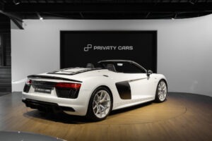 Extérieur – AUDI – R8 Spyder V10 Plus – 2017 – Glacier White Pearl – 34 900 km – 610 ch – V10 Atmo – Transmission : Sequentielle – Origine France – Privaty Cars – Achat et vente de supercars d’occasion proche de Nantes