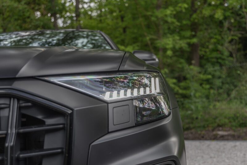 Phares LED avec signature lumineuse – AUDI – SQ8 – 2021 – Noir Mythic Mat – 48 900 km – 507 ch – V8 TFSI – Transmission : Automatique – Origine France – Privaty Cars – Dépôt-vente sécurisé de véhicules de prestige proche de Nantes