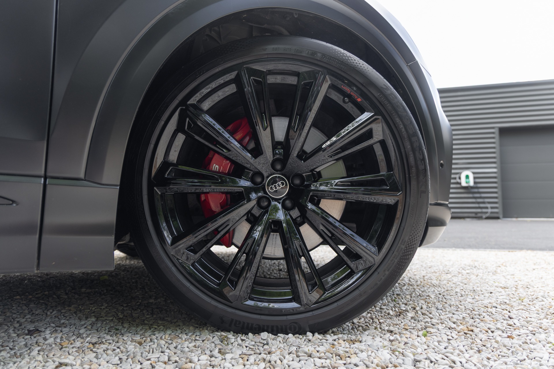 Jantes – AUDI – SQ8 – 2021 – Noir Mythic Mat – 48 900 km – 507 ch – V8 TFSI – Transmission : Automatique – Origine France – Privaty Cars – Dépôt-vente sécurisé de véhicules de prestige proche de Bordeaux