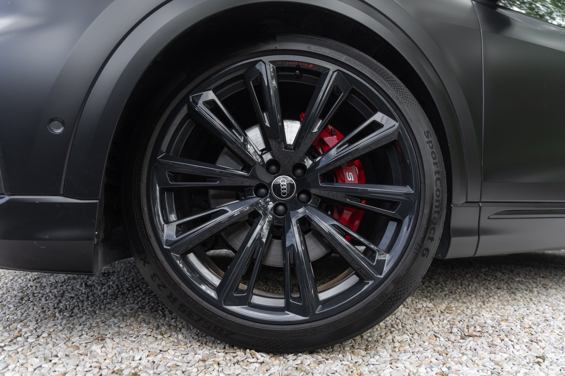 Jantes – AUDI – SQ8 – 2021 – Noir Mythic Mat – 48 900 km – 507 ch – V8 TFSI – Transmission : Automatique – Origine France – Privaty Cars – Sélection de véhicules AUDI disponibles proche de Nantes
