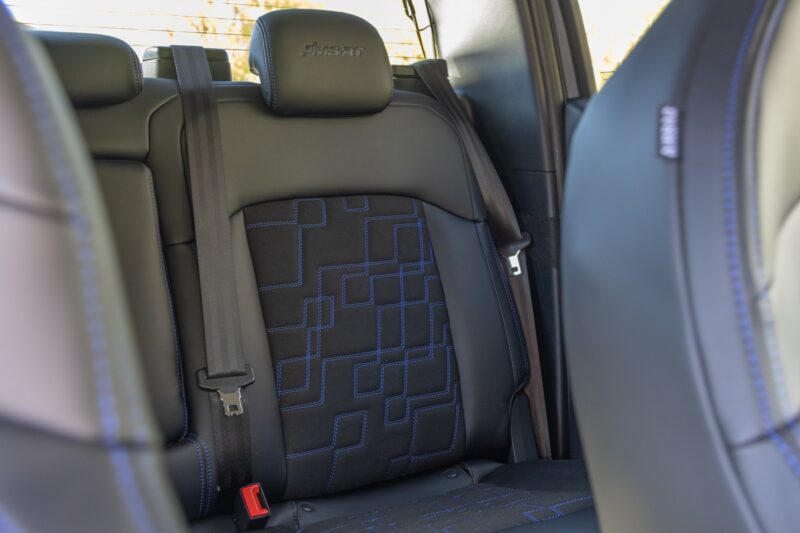 Sièges – FORD – Ranger MS-RT – 2019 – Noir Profond – 22 900 km – 252 ch – 4 cyclindres turbo – Transmission : Automatique – Origine France – Privaty Cars – Recherche personnalisée de voitures de sport d’occasion entre Bordeaux et Nantes