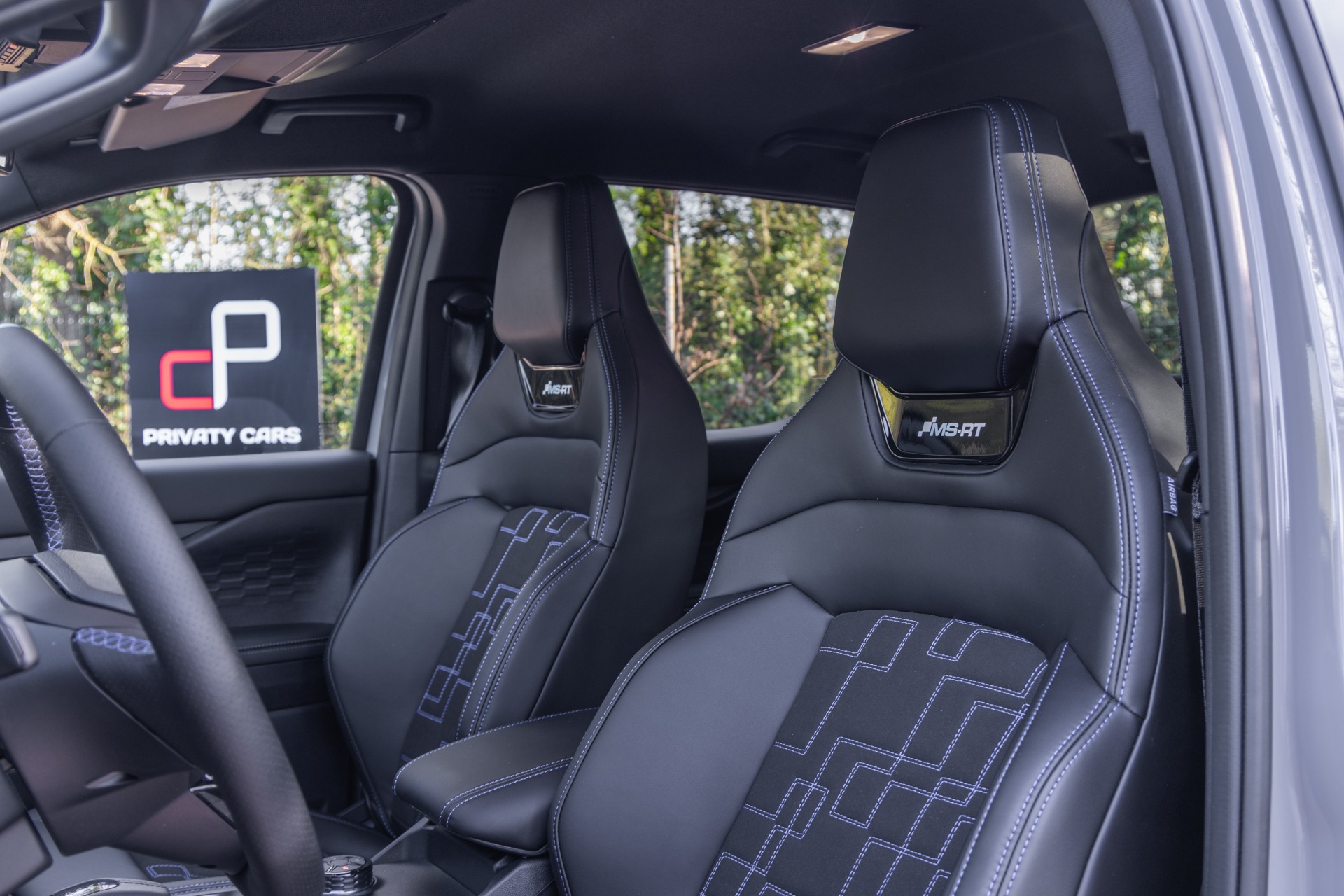 Sièges baquets en cuir – FORD – Ranger MS-RT – 2019 – Noir Profond – 22 900 km – 252 ch – 4 cyclindres turbo – Transmission : Automatique – Origine France – Privaty Cars – Négoce de véhicules GT et sportives d’exception près de Poitiers