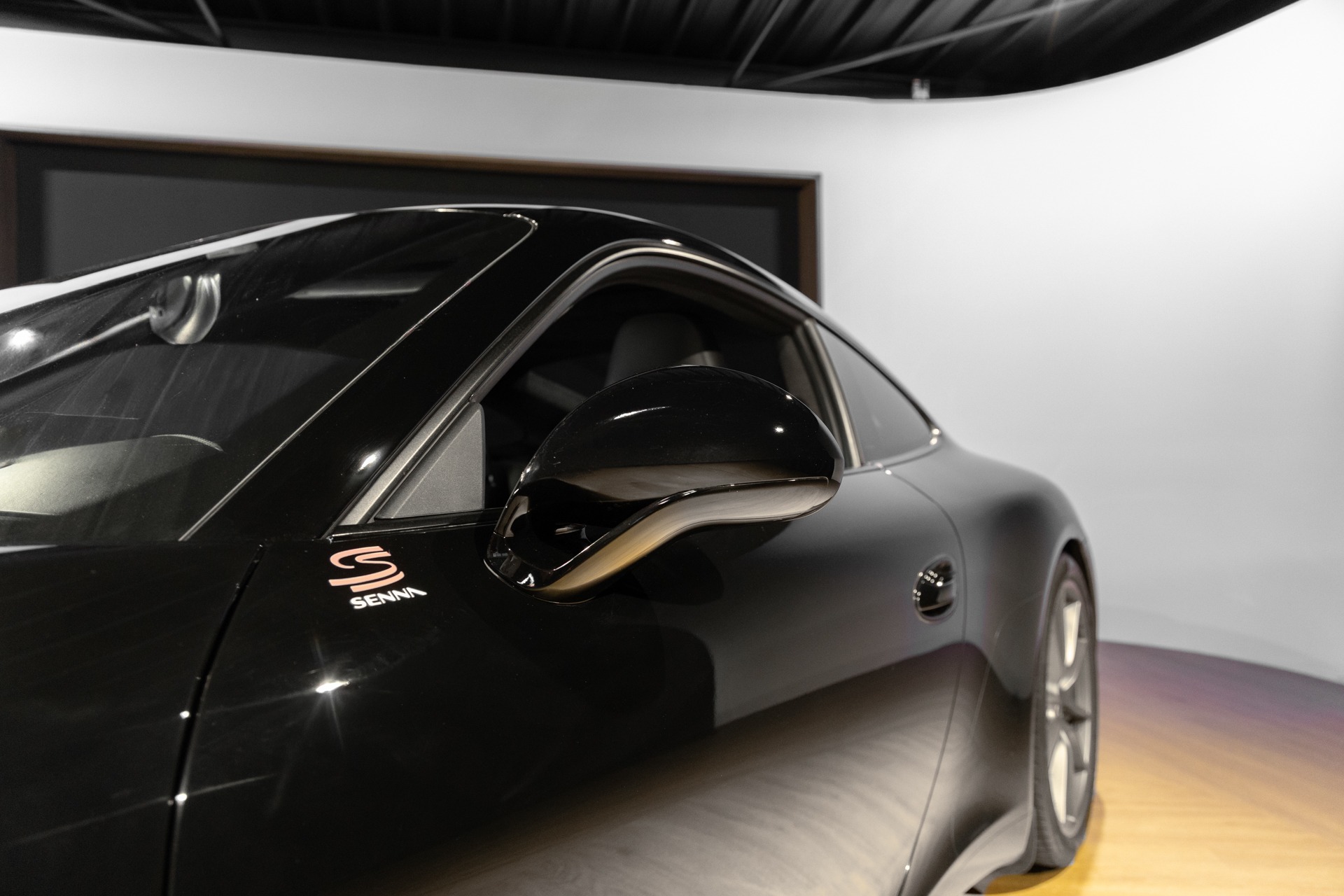 Rétroviseur avec éclairage intégré – PORSCHE – 911 991 CARRERA S – 2015 – Noir – 97 900 km – 400 ch – Flat 6 Atmo – Transmission : Sequentielle – Origine France – Privaty Cars – Recherche de supercars hors marché à 2 heures de Paris en TGV