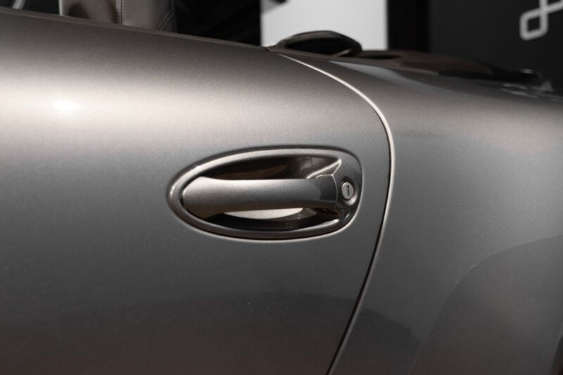 Carrosserie – PORSCHE – 911 997 CARRERA 4 – 2008 – Gris Météor – 130 900 km – 345 ch – Flat 6 Atmo – Transmission : Sequentielle – Origine Belgique  – Privaty Cars – Chasseur de voitures de sport sur mesure dans l’Ouest de la France