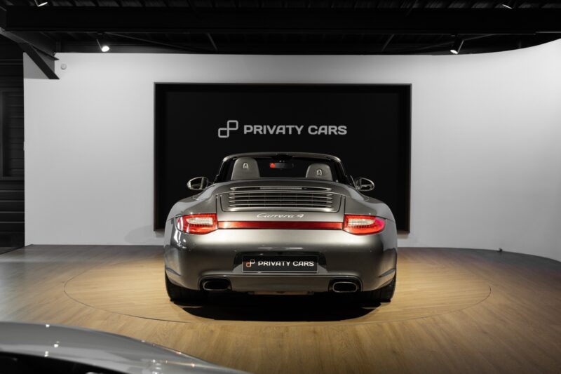 Extérieur – PORSCHE – 911 997 CARRERA 4 – 2008 – Gris Météor – 130 900 km – 345 ch – Flat 6 Atmo – Transmission : Sequentielle – Origine Belgique  – Privaty Cars – Rachat immédiat de véhicules de prestige entre Bordeaux et Nantes