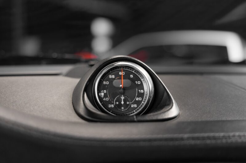Tableau de bord – PORSCHE – 911 997 CARRERA 4 – 2008 – Gris Météor – 130 900 km – 345 ch – Flat 6 Atmo – Transmission : Sequentielle – Origine Belgique  – Privaty Cars – Reprise cash de voitures de luxe sans obligation d’achat dans l’Ouest de la France