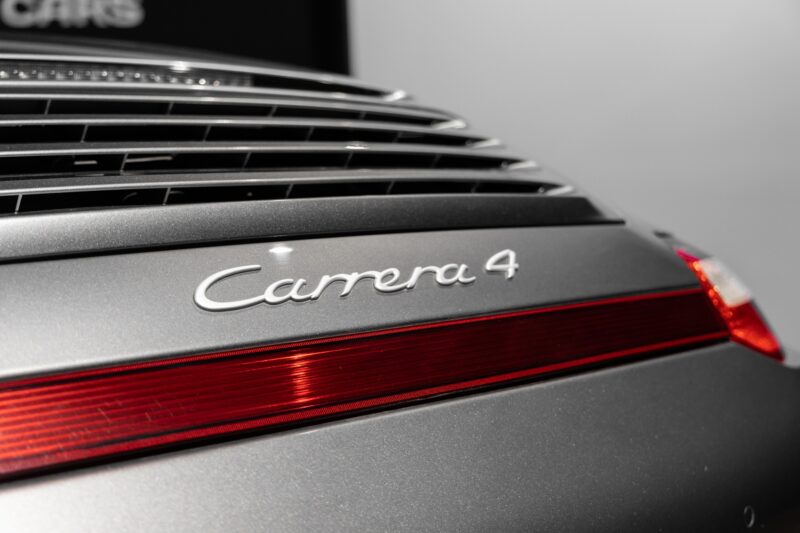À vendre – PORSCHE – 911 997 CARRERA 4 – 2008 – Gris Météor – 130 900 km – 345 ch – Flat 6 Atmo – Transmission : Sequentielle – Vue principale – Origine Belgique  – Privaty Cars – Véhicules de sport et de luxe d’occasion dans l’Ouest de la France
