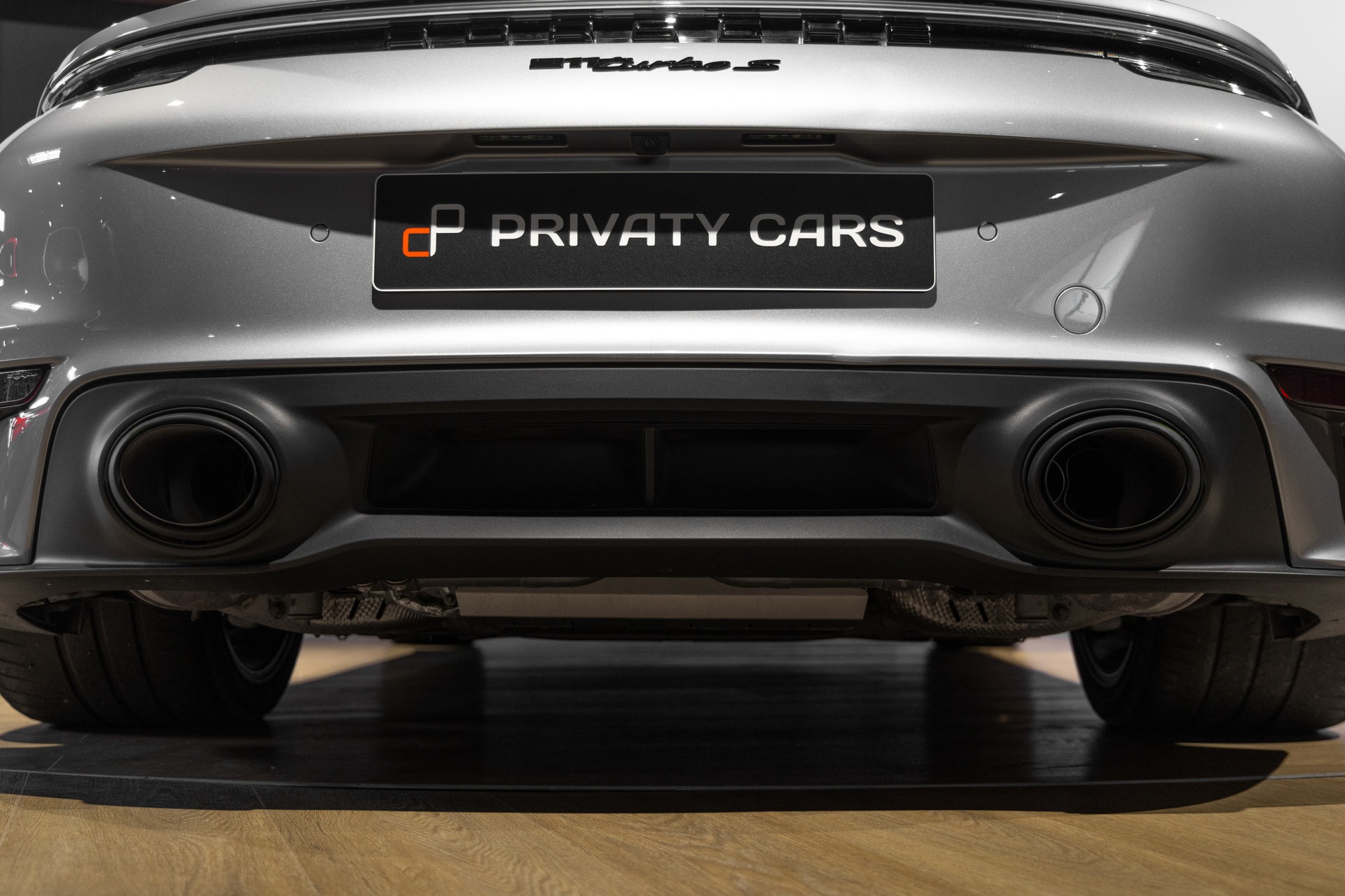Carrosserie – PORSCHE – 992 Turbo S Cabriolet – 2020 – Gris Argent Gt – 31 900 km – 650 ch – Flat 6 bi-turbo – Transmission : Séquentielle – Origine Allemagne  – Privaty Cars – Expertise et vente de modèles Super Sport à La Rochelle