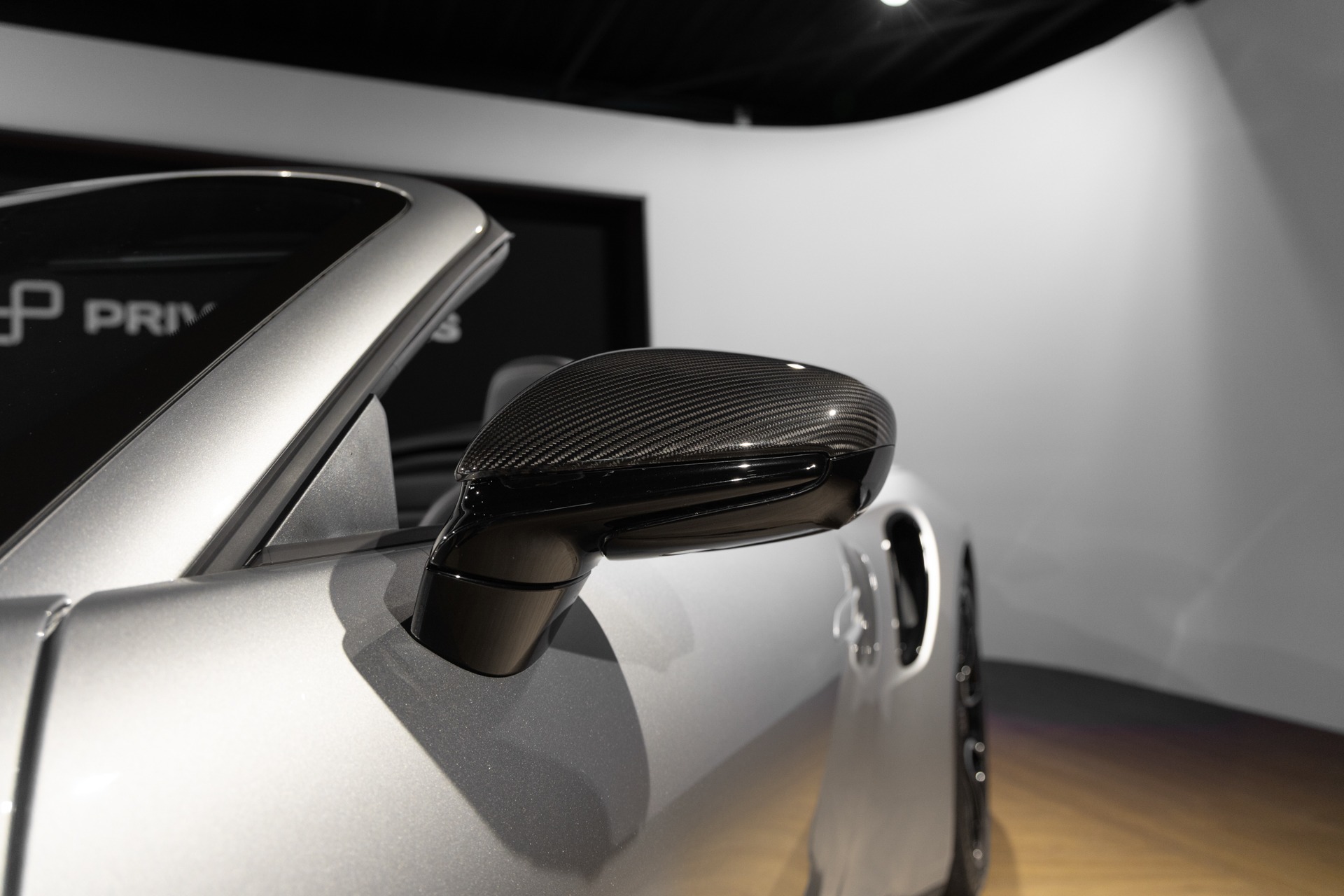 Carrosserie – PORSCHE – 992 Turbo S Cabriolet – 2020 – Gris Argent Gt – 31 900 km – 650 ch – Flat 6 bi-turbo – Transmission : Séquentielle – Origine Allemagne  – Privaty Cars – Rachat cash de voitures de sport d’occasion en Nouvelle-Aquitaine