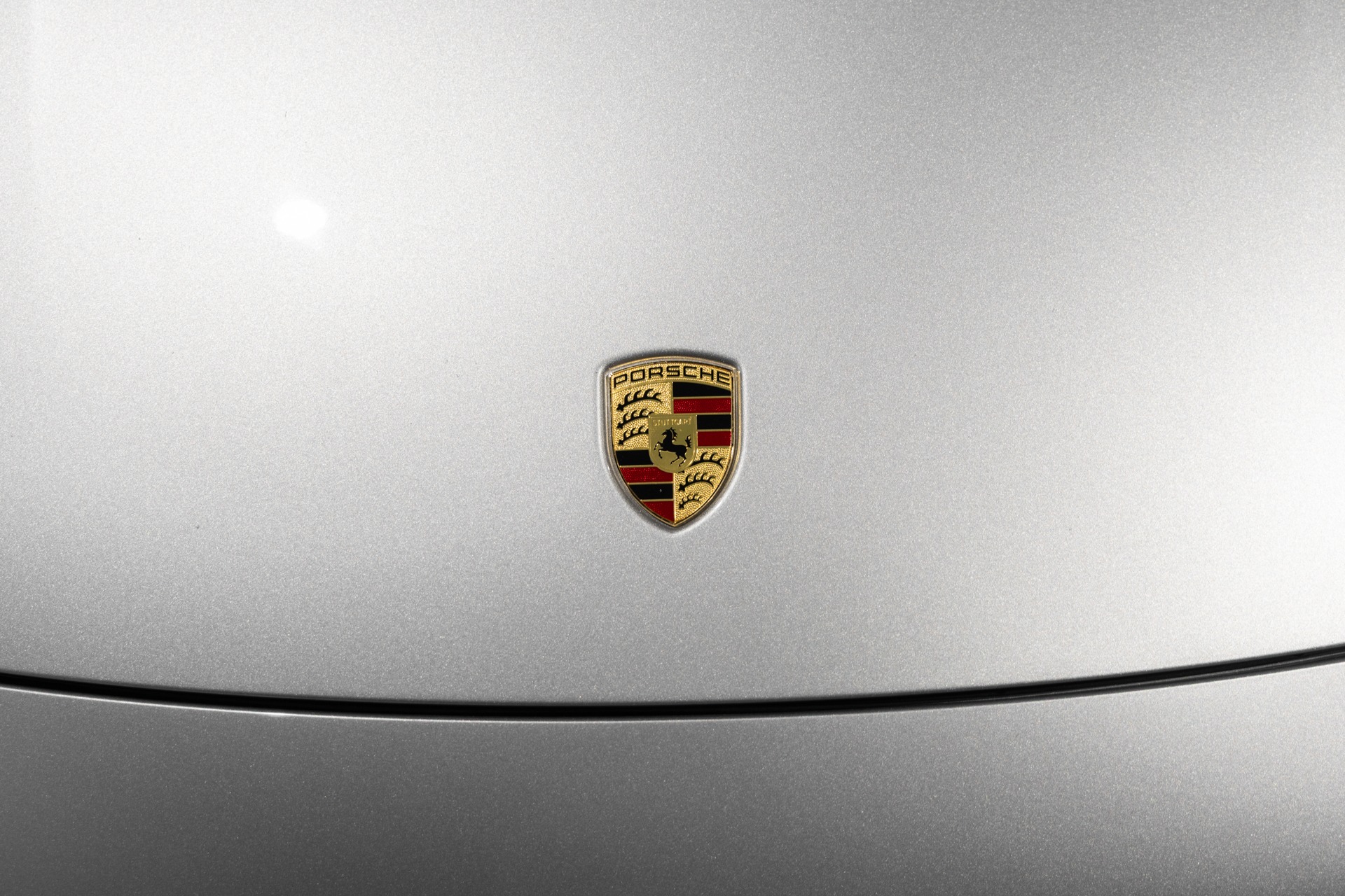Carrosserie – PORSCHE – 992 Turbo S Cabriolet – 2020 – Gris Argent Gt – 31 900 km – 650 ch – Flat 6 bi-turbo – Transmission : Séquentielle – Origine Allemagne  – Privaty Cars – Importation de véhicules de prestige et sportifs proche de Bordeaux